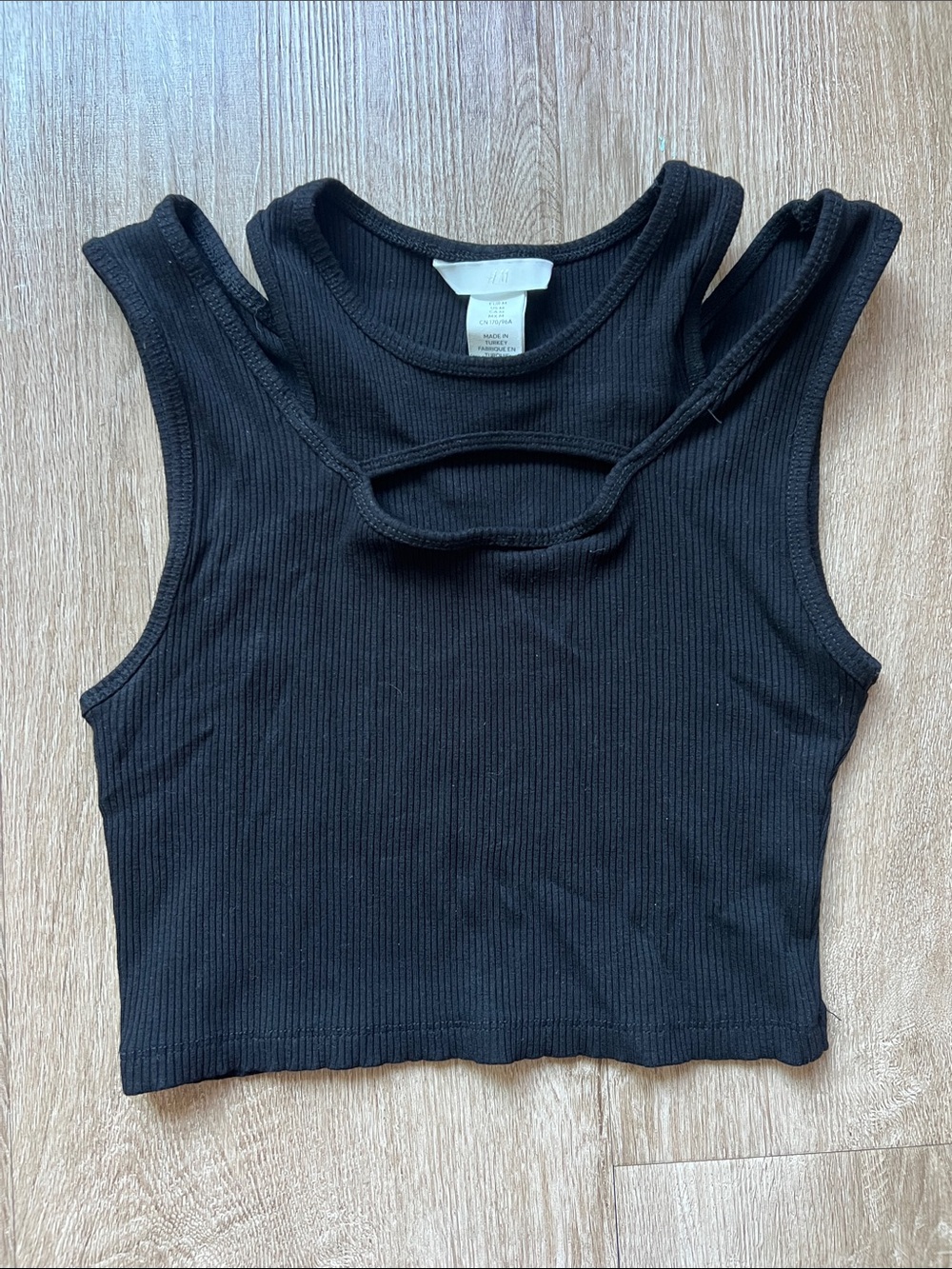 H&M Women’s Black Fitted Ribbed Cutout Cropped Tank Top Size Medium